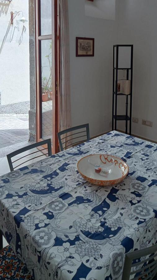 Casa Vacanza U Curtigghiu 리파리 외부 사진